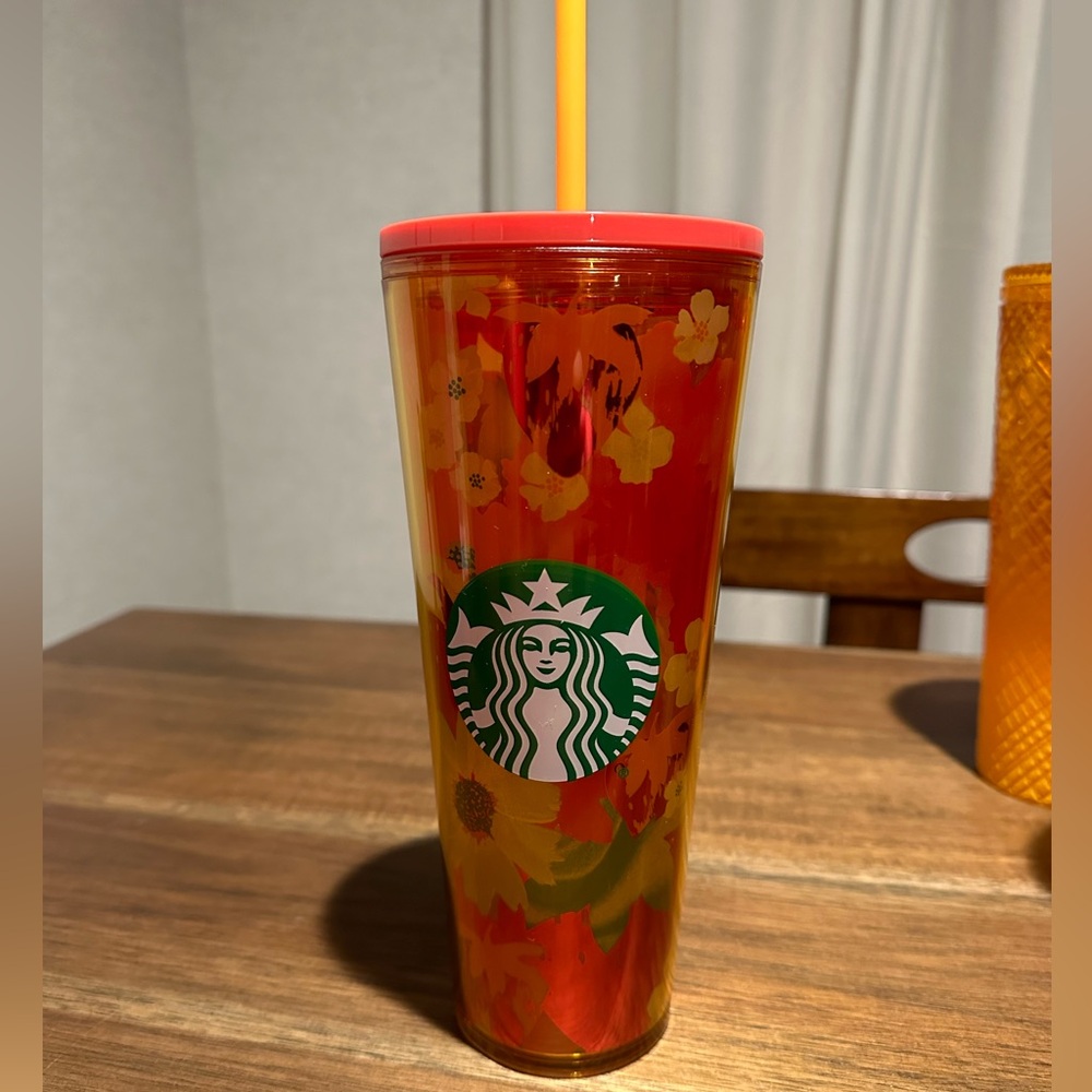 2022 summer strawberry floral Starbucks tumbler